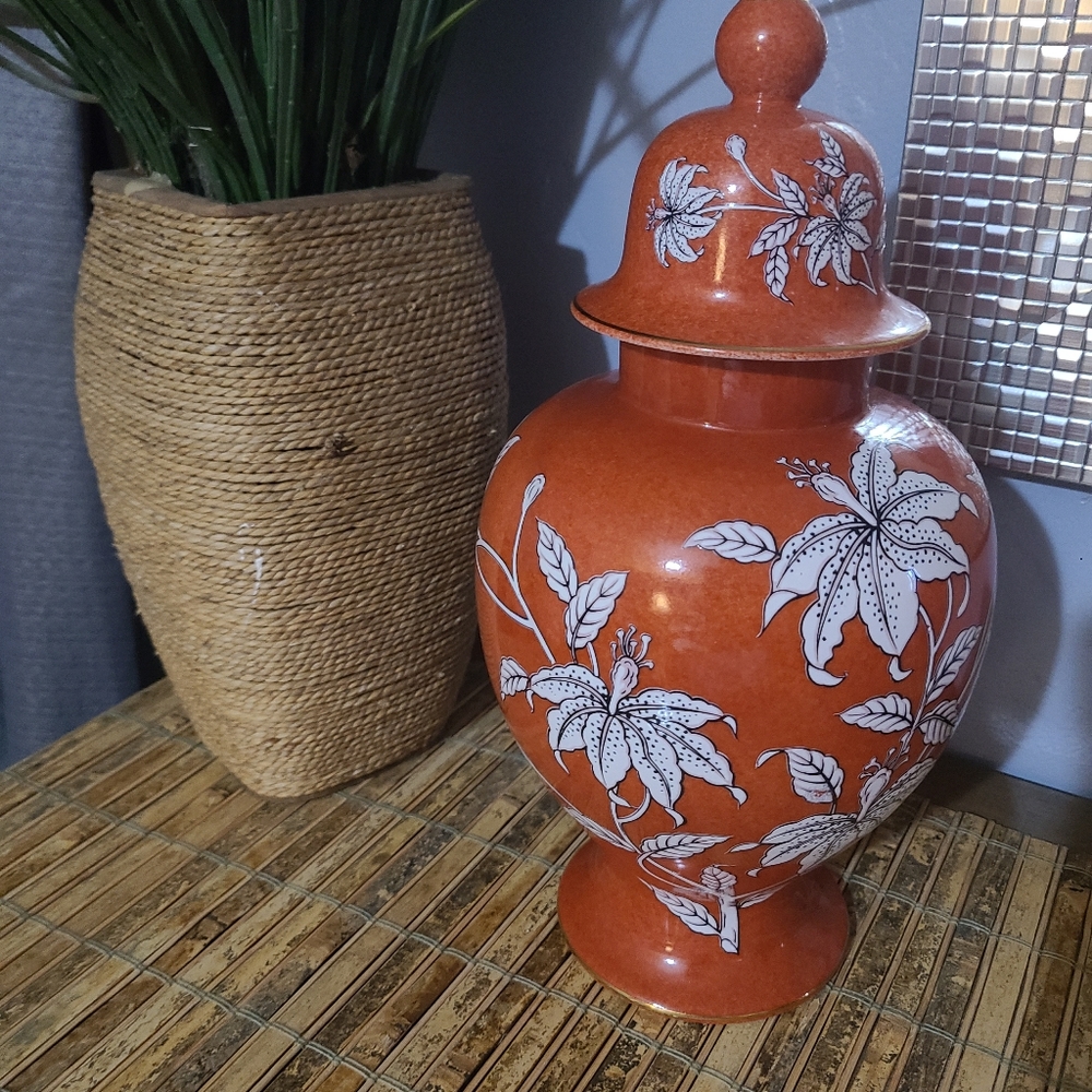 Vintage Ardalt Japan Lenwile China Handpainted Floral Jar/Vase/Urn